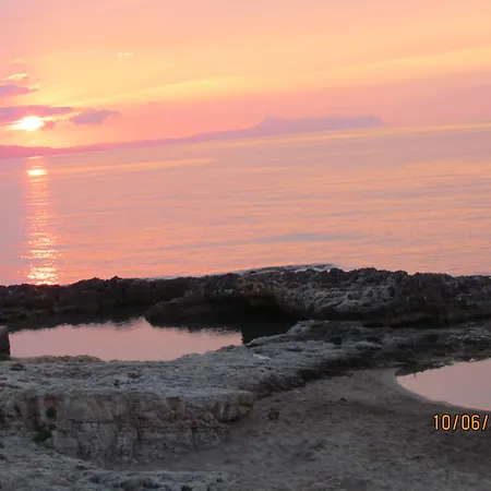 Archipelagos 4*